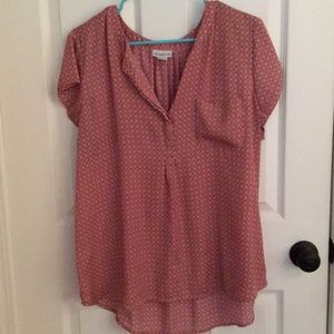 Cute Liz Claiborne top perfect for work!